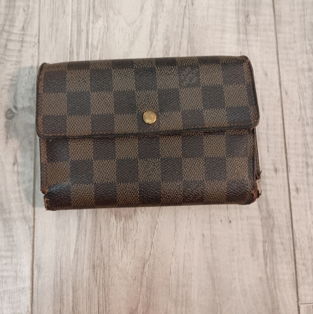 Authentic Louis Vuitton Louis Vuitton Tri-Fold Wallet Damier Porto Monogram